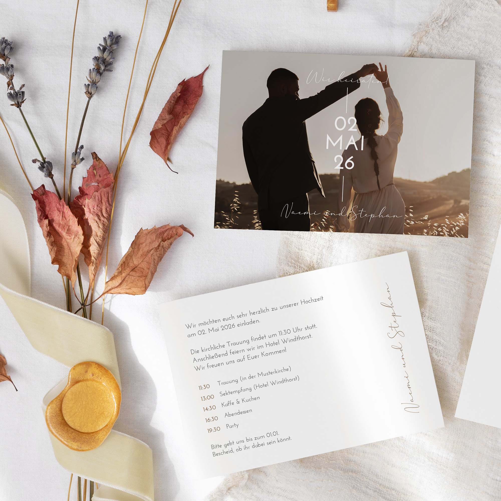 Postkarte DIN A6 im Querformat - Minimalistisch "Still Lines"