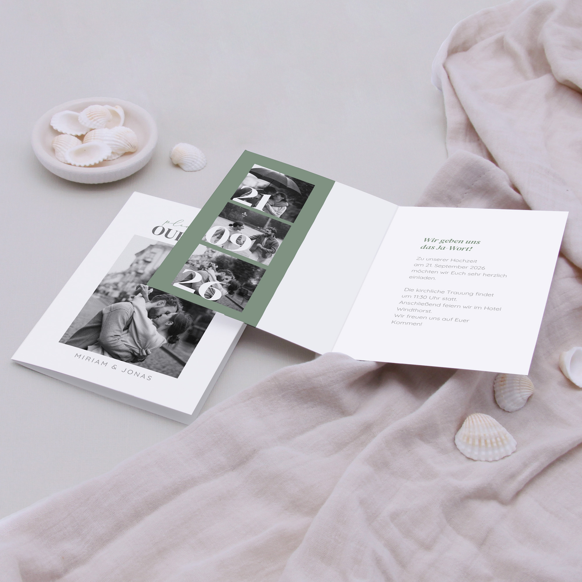 Klappkarte DIN A6 im Hochformat - Minimalistisch - "Berlin"