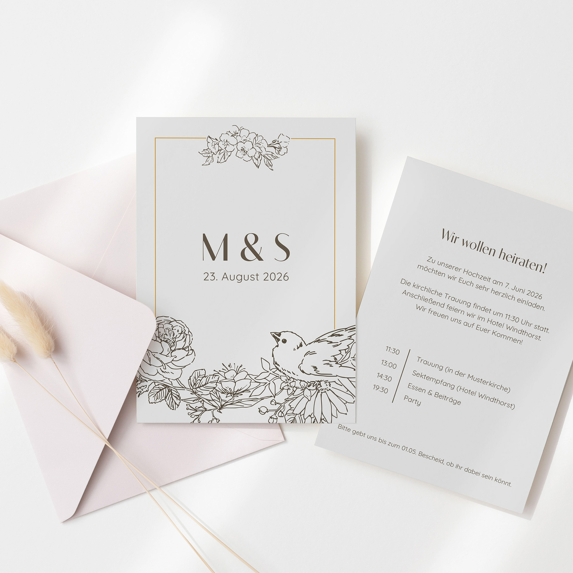 Postkarte DIN A6 im Hochformat - Vintage "Petal Bird"