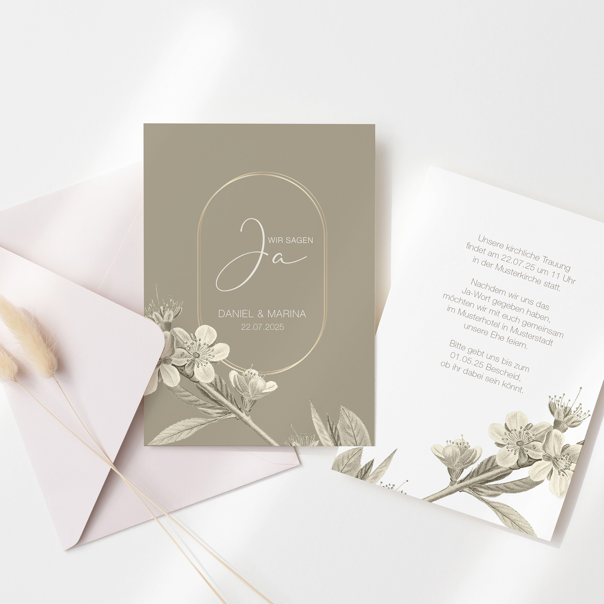 Postkarte DIN A6 im Hochformat - Floral "Classic Flora"