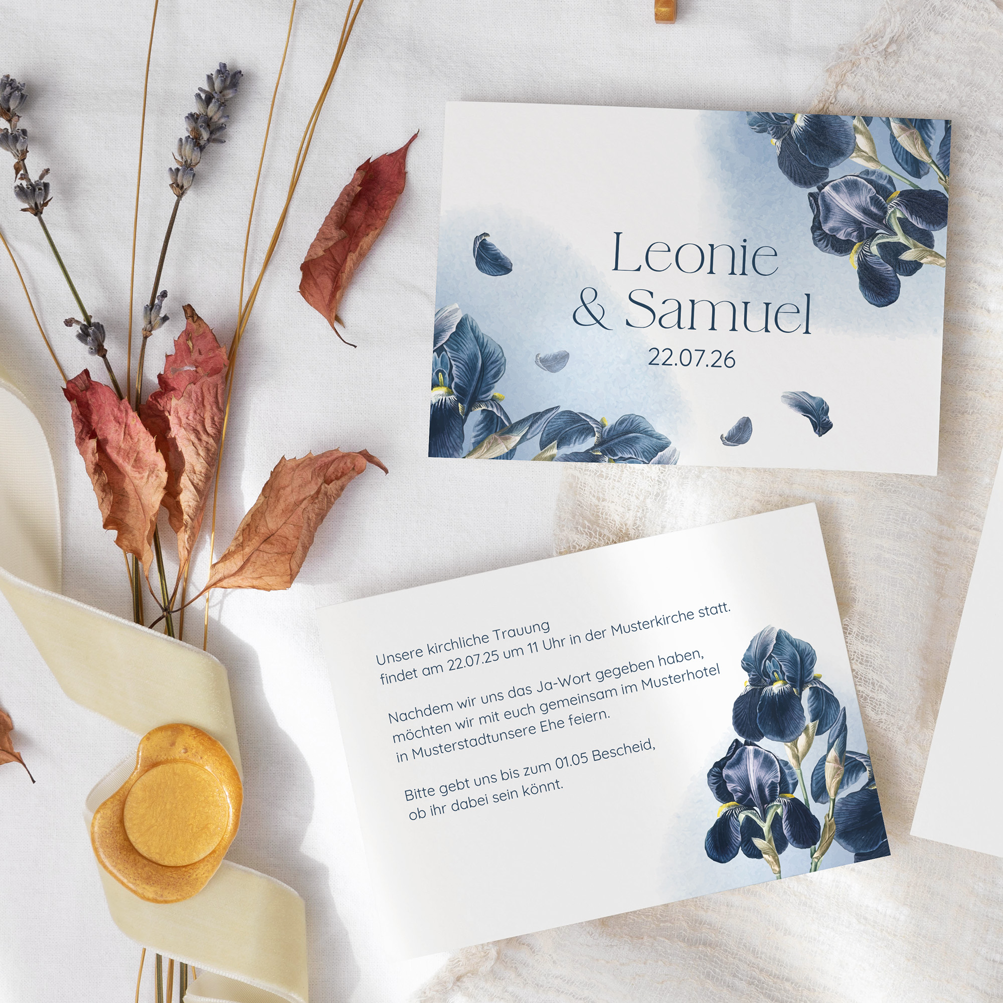 Postkarte DIN A6 im Querformat - Floral "Blue Petal"