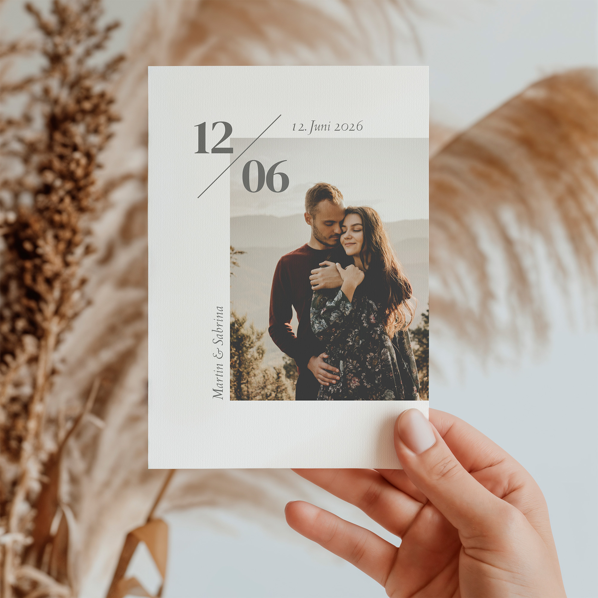 Postkarte DIN A6 im Hochformat - Minimalistisch "Helsinki"