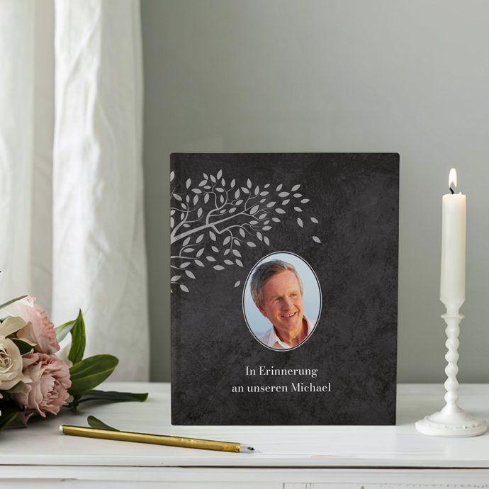 Kondolenzbuch „Baum der Erinnerung"